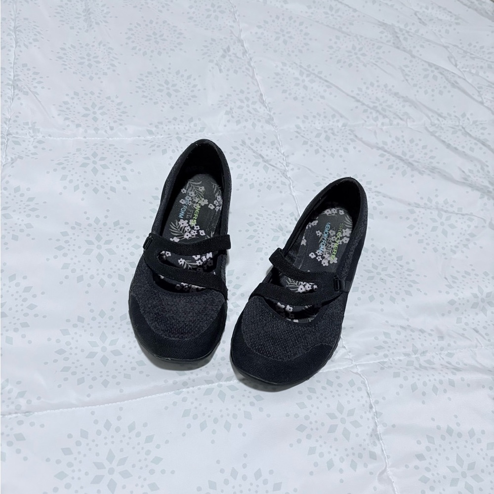 New Skechers Women's Black Flats